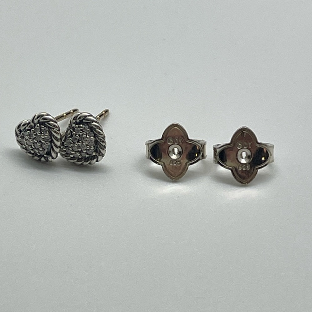 David Yurman Petite Pave Heart Earrings with Diamonds - Picture 7 of 12